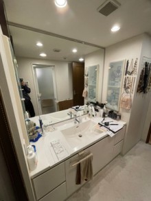 洗面室を気品のある優雅なホテルのような空間に　川崎市中原区A様邸